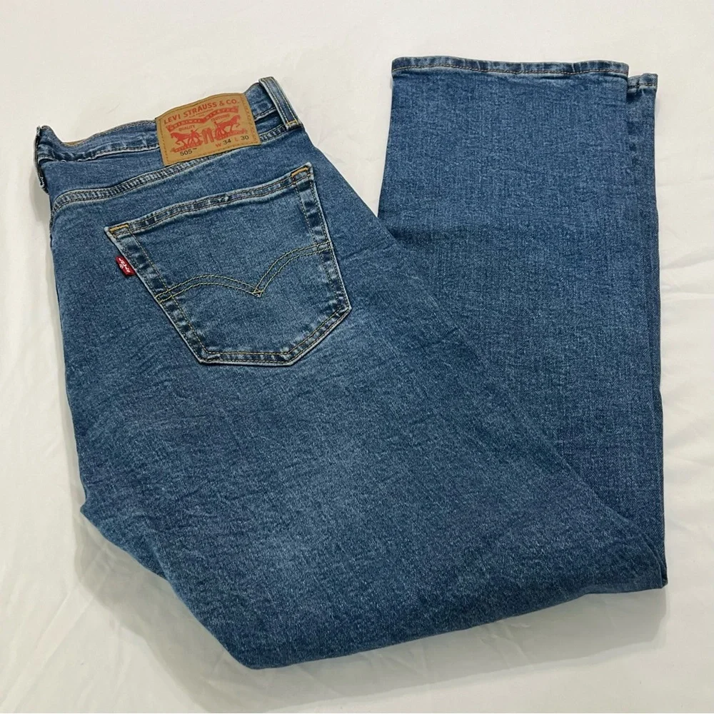 Levis true classic—these